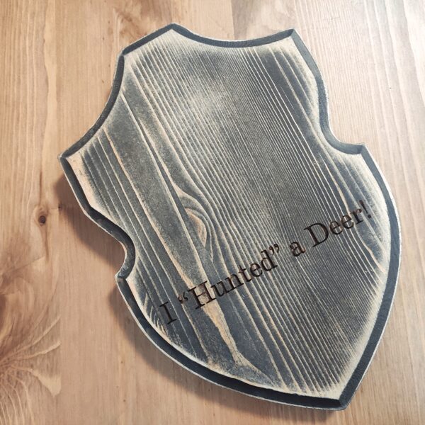 Trofėjų lentelė rastiems ragams su graviruotu tekstu