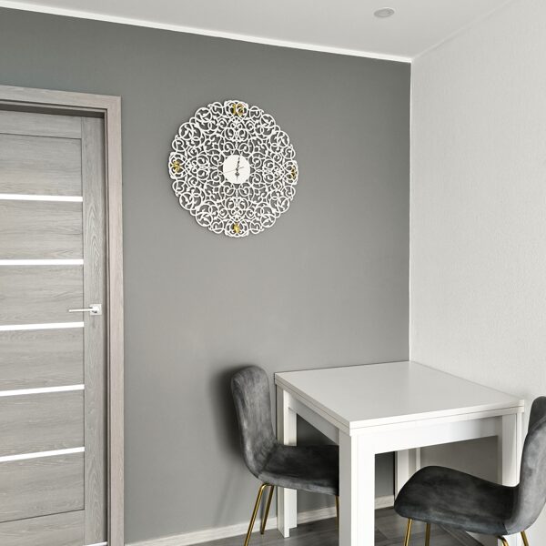 Sieninis ažūrinis laikrodis