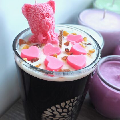 Kvepianti sojų vaško žvakė stikliniame inde